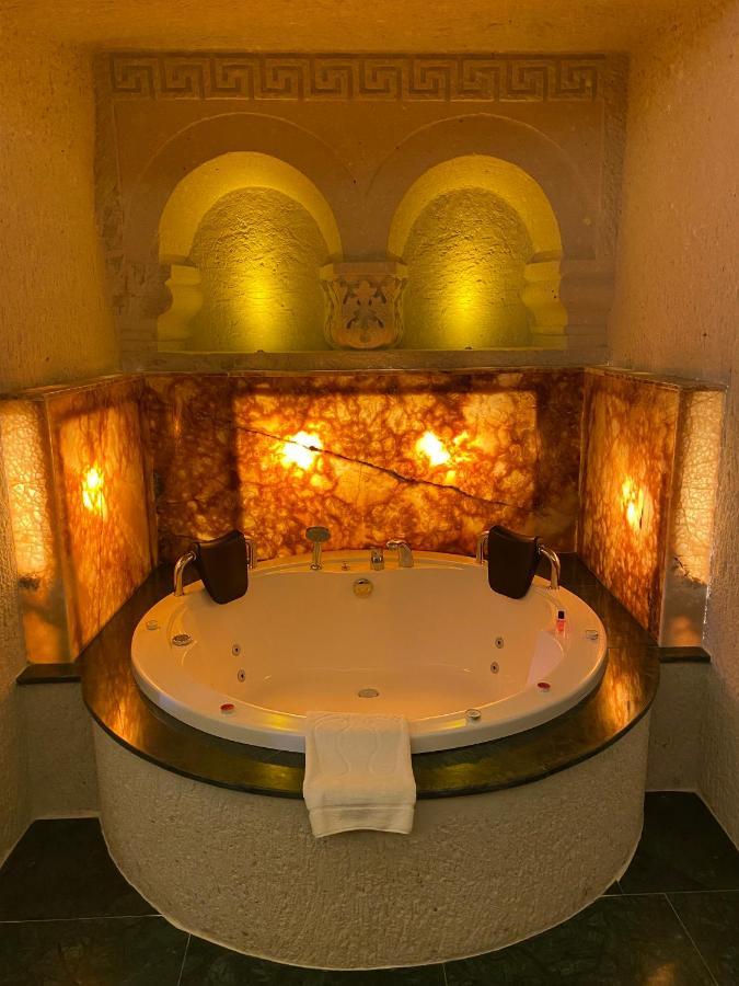 Abu Hayat Cave Suites Ortahisar ภายนอก รูปภาพ