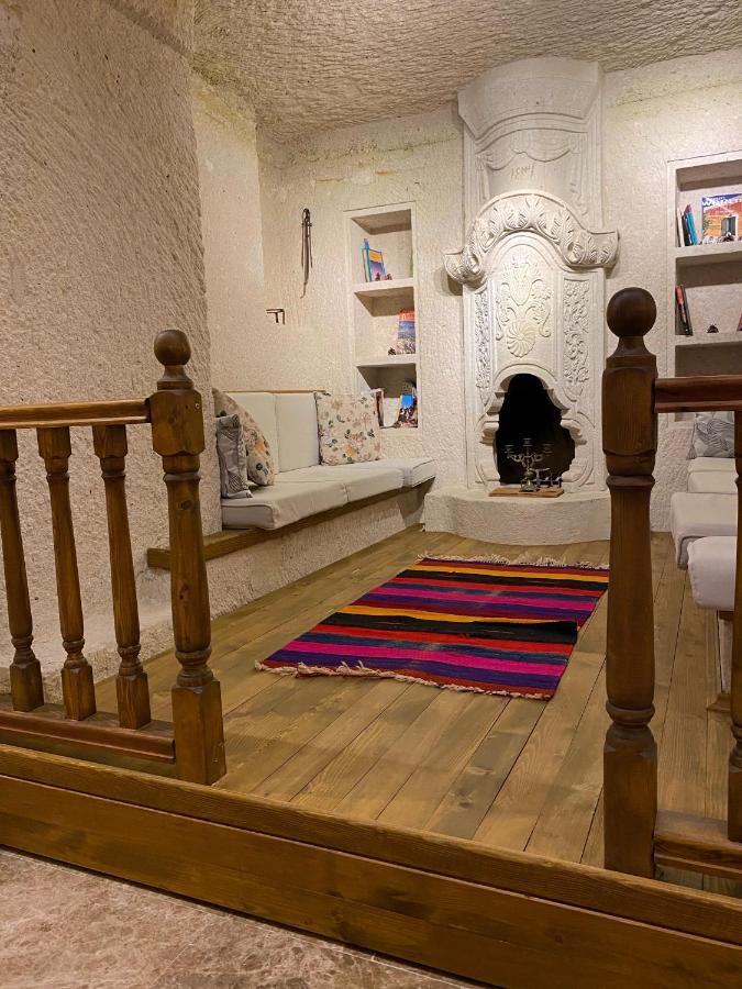 Abu Hayat Cave Suites Ortahisar ภายนอก รูปภาพ