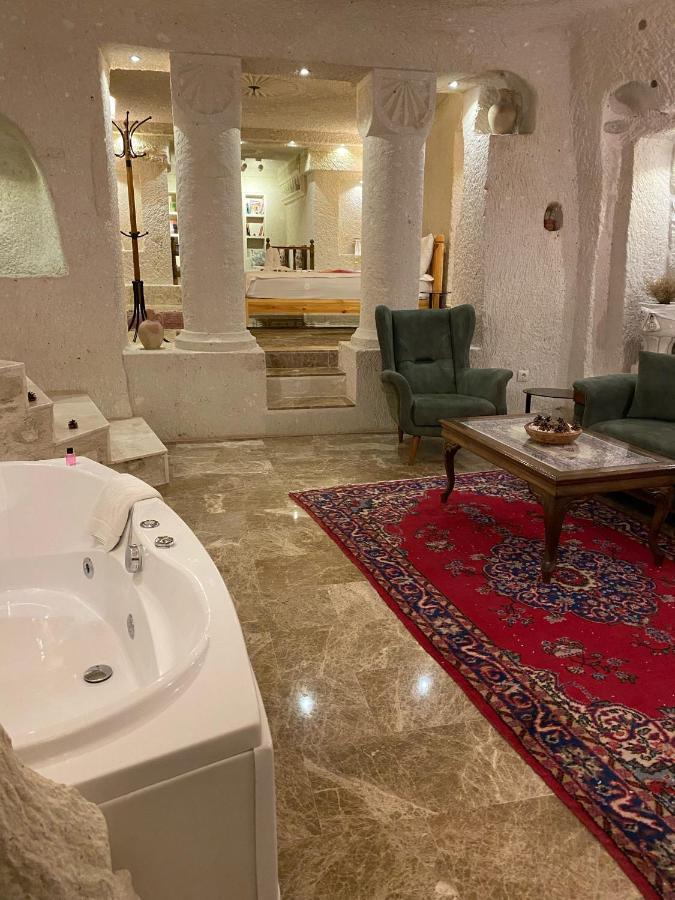 Abu Hayat Cave Suites Ortahisar ภายนอก รูปภาพ
