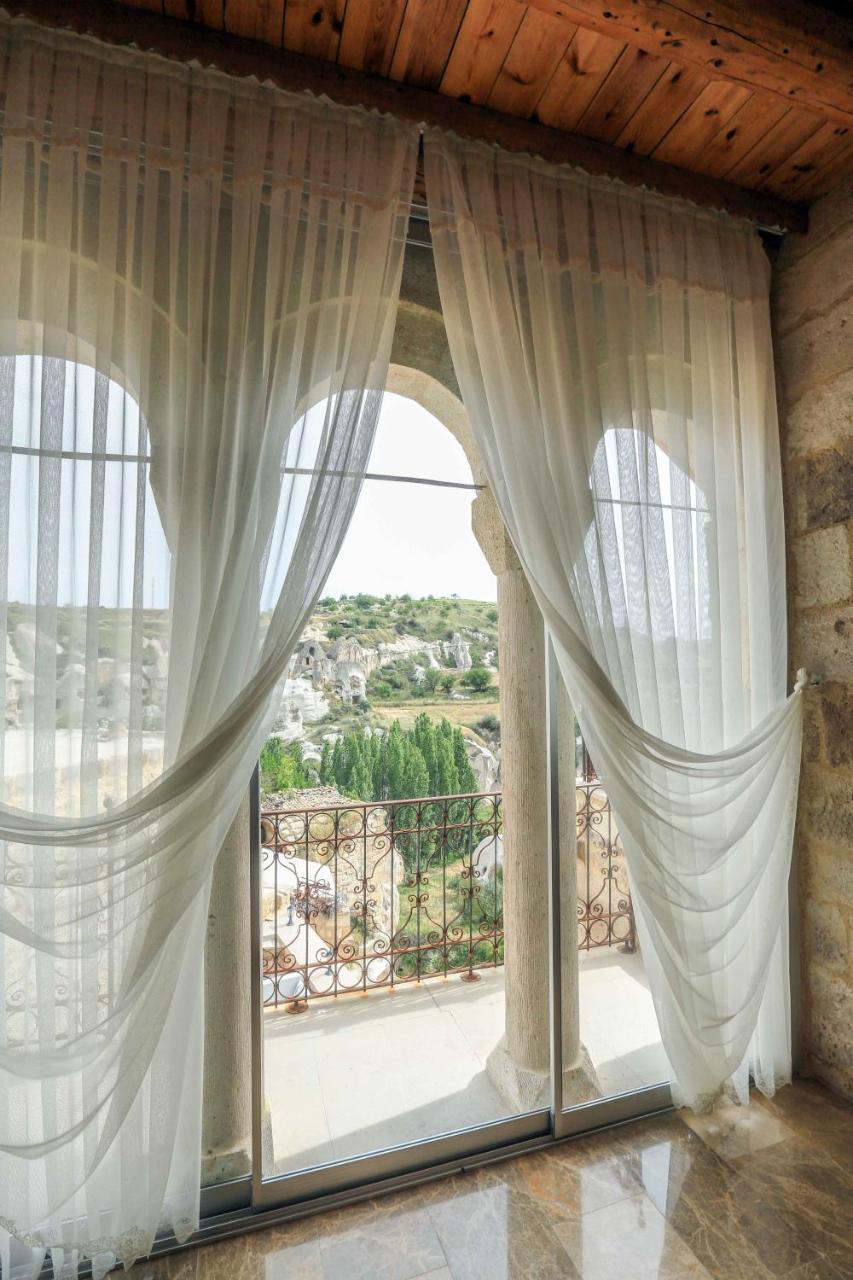 Abu Hayat Cave Suites Ortahisar ภายนอก รูปภาพ